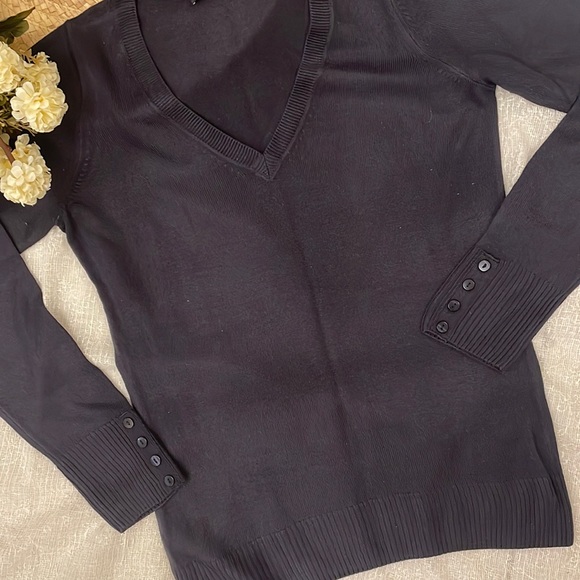 M&S dark blue black V- neck sweater - Picture 3 of 8